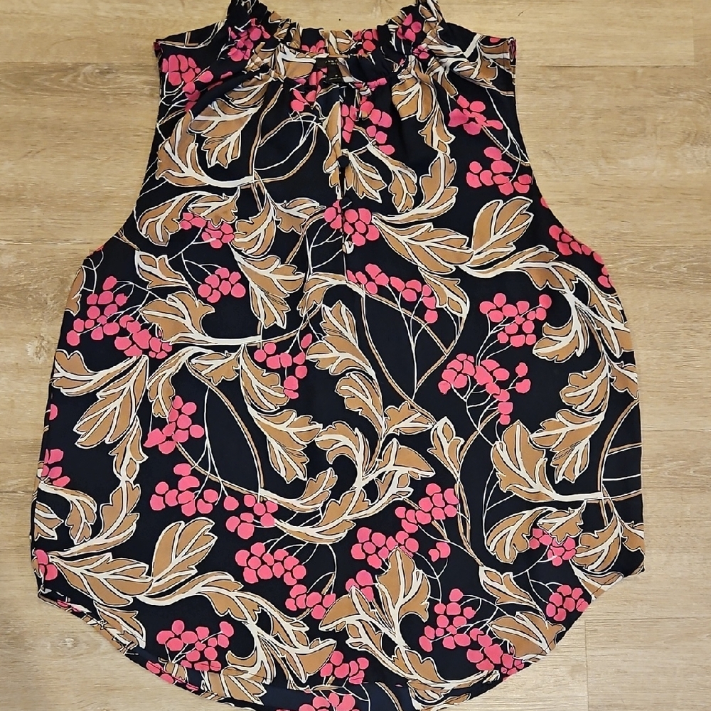 Annn Taylor Foral Sleeveless Top - size medium